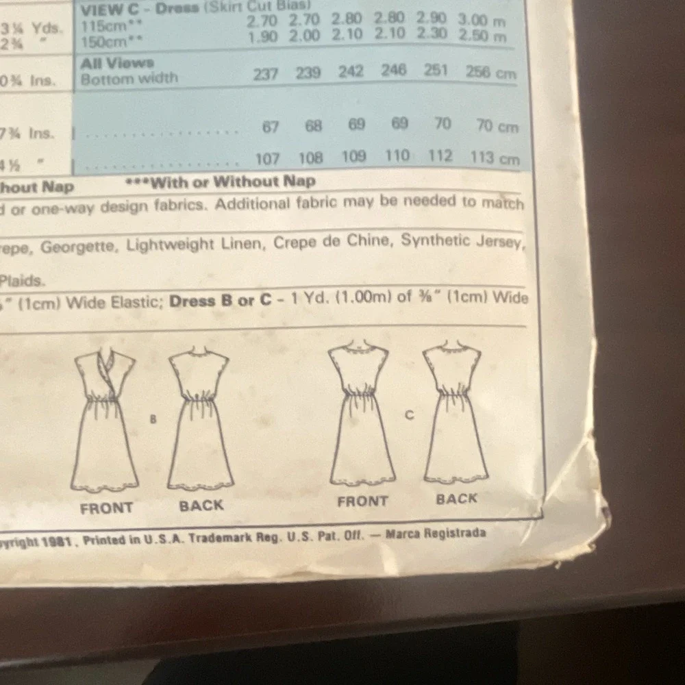 McCall's 7562‎ Vintage Misses Dress Sewing Pattern Size 12 Bust 34 1980s